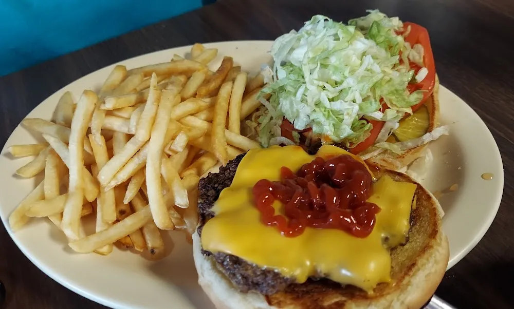Cheeseburger with French Fries