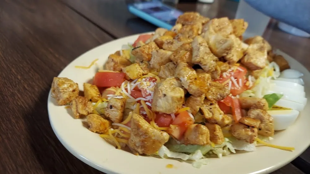 Chef Salad with Grilled Chicken